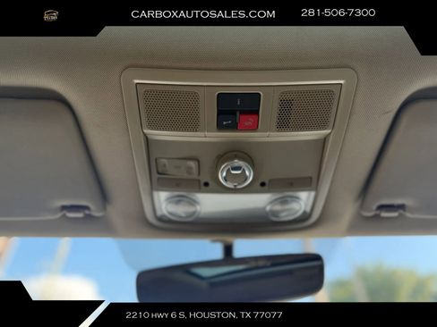 Used 2018 Volkswagen Beetle 2.0T SE FWD image 16