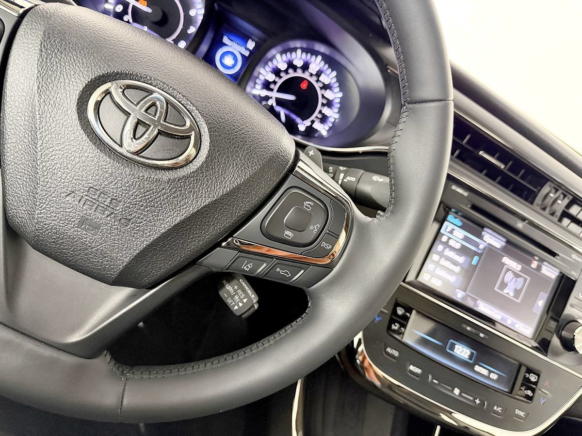 Used 2016 Toyota Avalon Limited FWD image 57