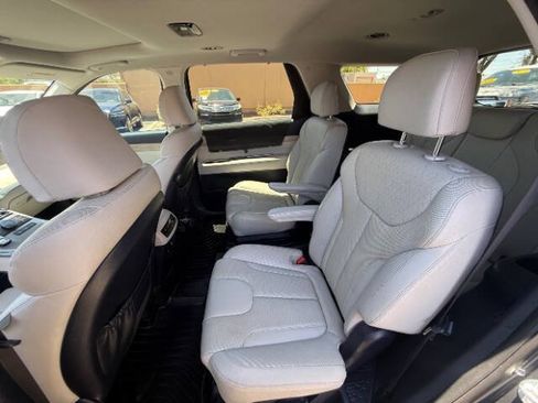 Used 2020 Hyundai Palisade SEL FWD image 17
