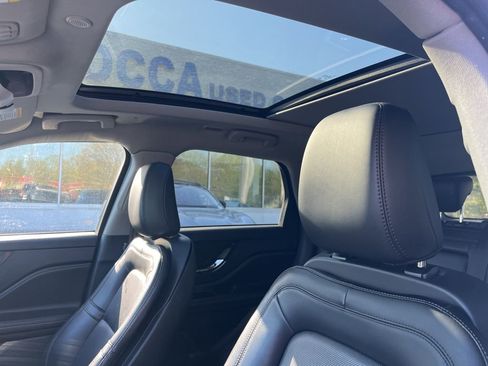 Used 2022 Lincoln Corsair Reserve w/ Equipment Group 201A image 9