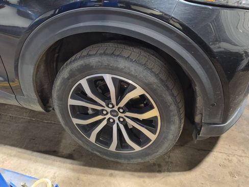 Used 2020 Ford Explorer ST AWD/4WD image 3