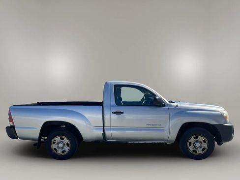 Used 2009 Toyota Tacoma 2WD Regular Cab image 2