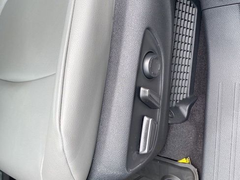 Certified 2025 Toyota Sienna XLE AWD/4WD image 37