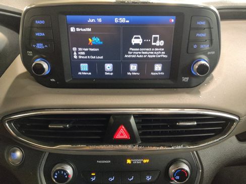 Used 2020 Hyundai Santa Fe SEL FWD image 25