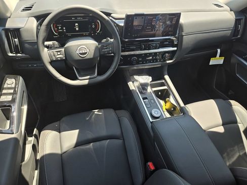 New 2026 Nissan Pathfinder SL AWD/4WD image 10