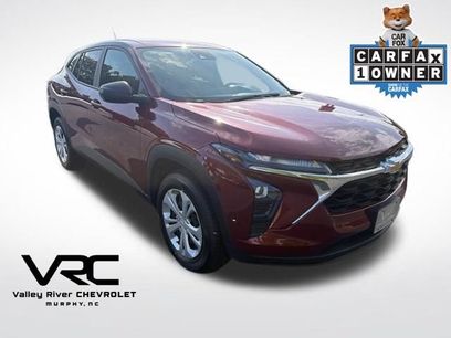 Used 2025 Chevrolet Trax LS