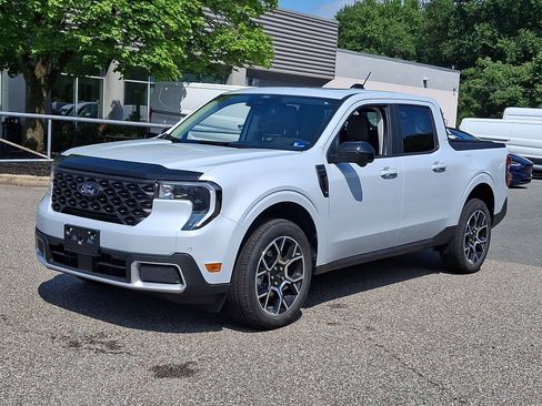 New 2026 Ford Maverick Lariat AWD/4WD image 3