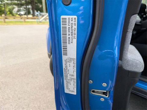 Used 2022 Jeep Compass Latitude image 39