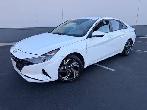 Used 2023 Hyundai Elantra Blue w/ Cargo Package FWD image 12