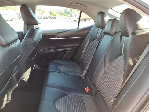 Used 2023 Toyota Camry SE FWD image 22