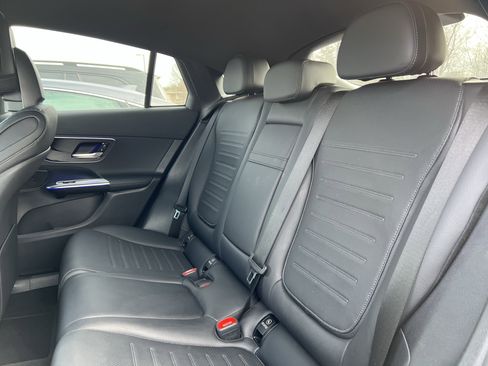 Used 2025 Mercedes-Benz GLC 300 300 image 34