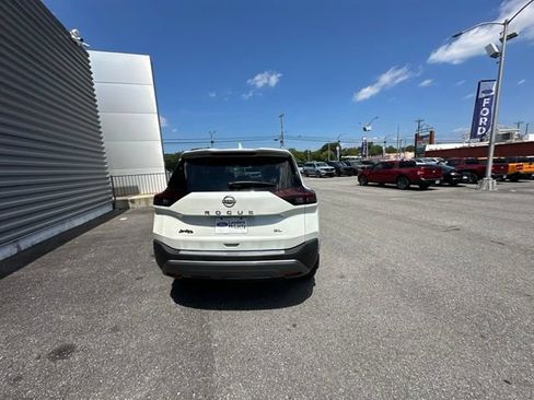 Used 2023 Nissan Rogue SL w/ SL Premium Package FWD image 8