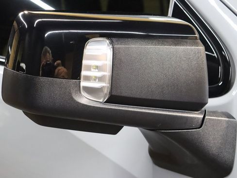 Used 2024 GMC Sierra 1500 AT4X image 7