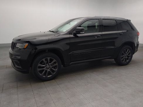 Used 2018 Jeep Grand Cherokee High Altitude image 2