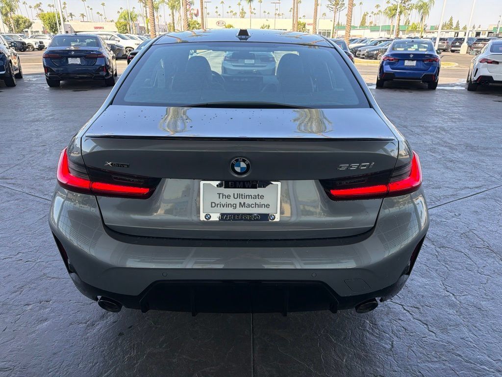 Used 2024 BMW 330i xDrive Sedan w/ M Sport Package AWD/4WD image 4