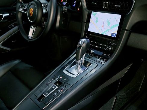 Used 2018 Porsche 911 Carrera 4 GTS image 26