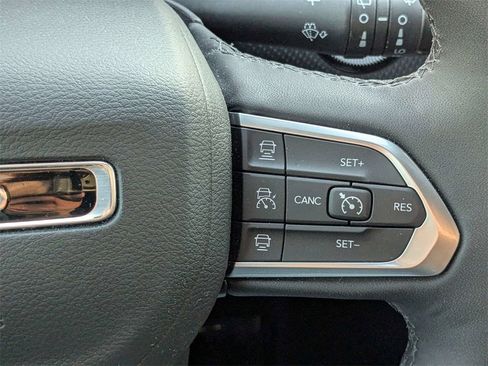 Used 2025 Jeep Compass Limited w/ High Altitude Package image 29