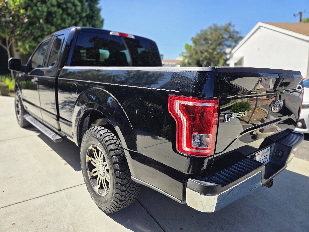 Used 2016 Ford F150 XLT w/ Equipment Group 301A Mid RWD image 22