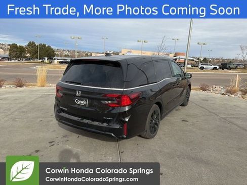Used 2025 Honda Odyssey Sport-L image 7