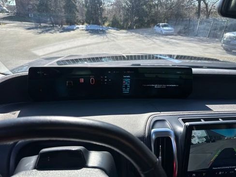 Used 2025 Ford Expedition Platinum image 43