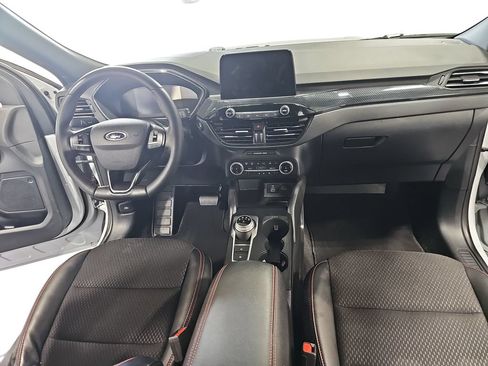 Used 2025 Ford Escape ST-Line Select AWD/4WD image 9