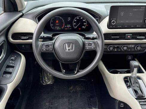 Used 2023 Honda HR-V LX image 28