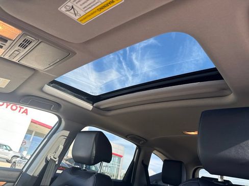 Used 2020 Honda CR-V EX-L image 9