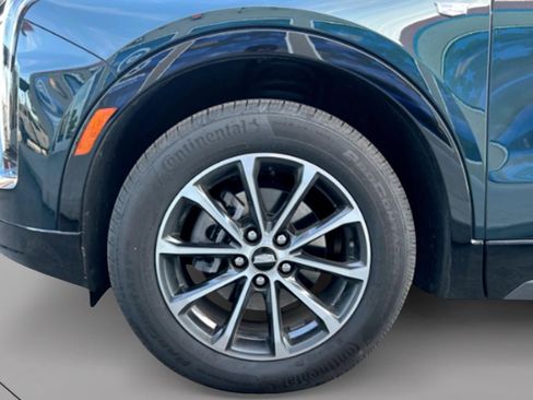 Used 2024 Cadillac XT4 Sport image 10