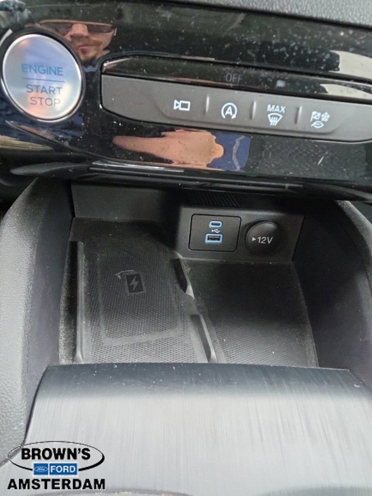 Used 2023 Ford Escape Active w/ Tech Pack #2 AWD/4WD image 18