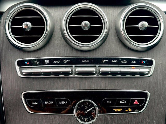 Used 2021 Mercedes-Benz C 300 4MATIC Sedan image 21