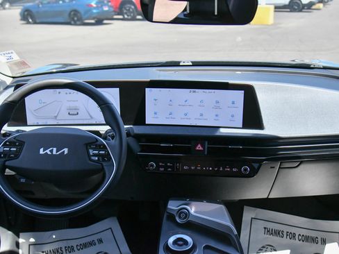 Used 2024 Kia EV6 Light RWD image 40