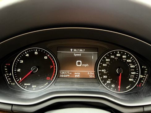 Used 2017 Audi A4 2.0T Premium w/ Convenience Package image 26