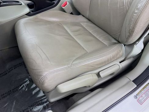 Used 2012 Honda Civic EX-L image 18