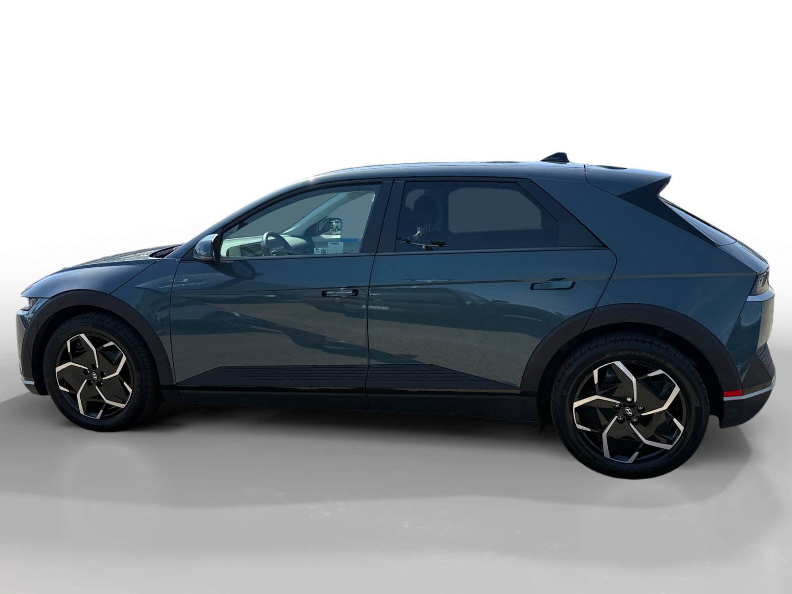 Certified 2024 Hyundai Ioniq 5 SEL RWD image 2