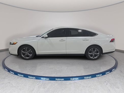 Used 2024 Honda Accord EX image 9