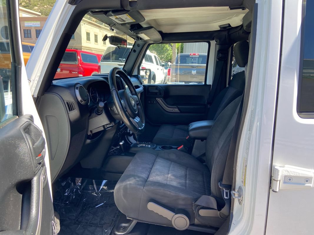 Used 2012 Jeep Wrangler Unlimited Sport AWD/4WD image 13