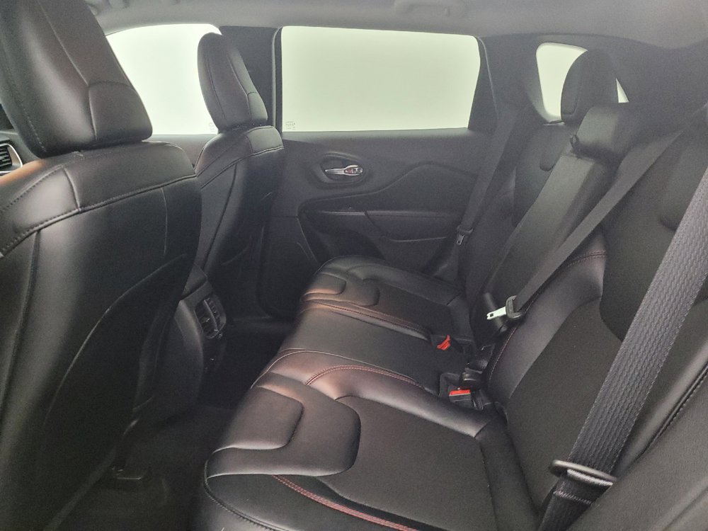 Used 2022 Jeep Cherokee Trailhawk AWD/4WD image 18