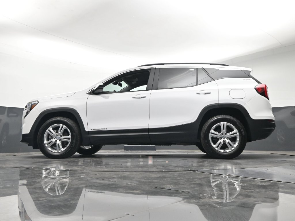 Certified 2022 GMC Terrain SLE w/ Driver Convenience Package AWD/4WD image 25