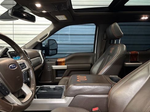 Used 2017 Ford F250 King Ranch w/ King Ranch Ultimate Package AWD/4WD image 21