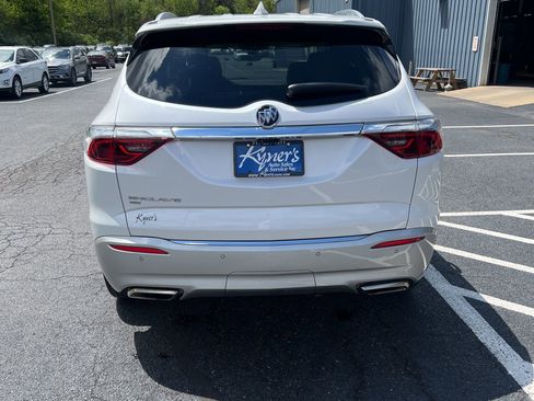 Used 2022 Buick Enclave Premium w/ Experience Buick Package AWD/4WD image 5