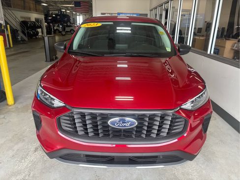 Certified 2023 Ford Escape Active AWD/4WD image 3