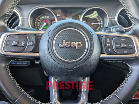 Used 2022 Jeep Wrangler Unlimited Rubicon 4xe w/ Safety Group AWD/4WD image 19