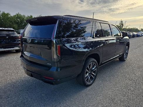 Used 2023 Cadillac Escalade ESV Sport w/ Touring Package AWD/4WD image 5