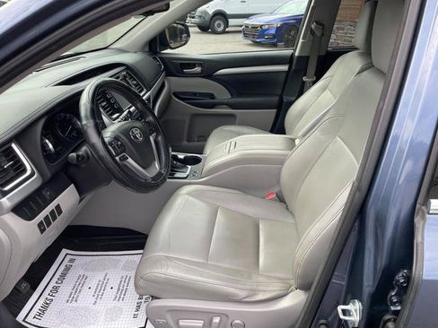 Used 2015 Toyota Highlander XLE AWD/4WD image 15