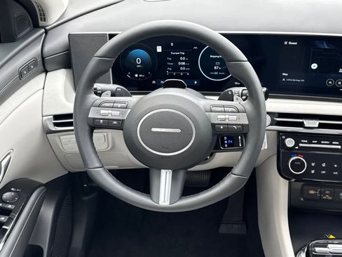 New 2026 Hyundai Tucson Limited FWD image 19