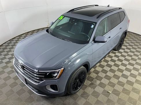 Used 2026 Volkswagen Atlas SE AWD/4WD image 19