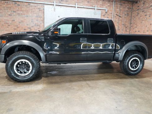 Used 2014 Ford F150 Raptor w/ Equipment Group 801A Luxury image 11