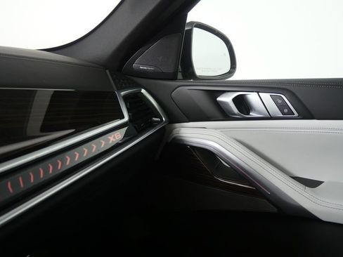 Certified 2025 BMW X6 xDrive40i w/ Premium Package image 31