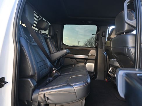 Used 2024 Ford F350 Platinum w/ FX4 Off-Road Package image 21