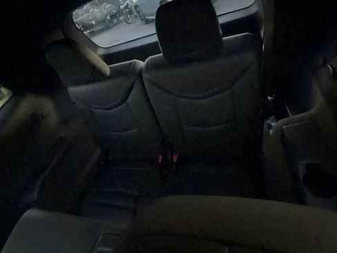 Used 2024 Cadillac XT6 Luxury image 36